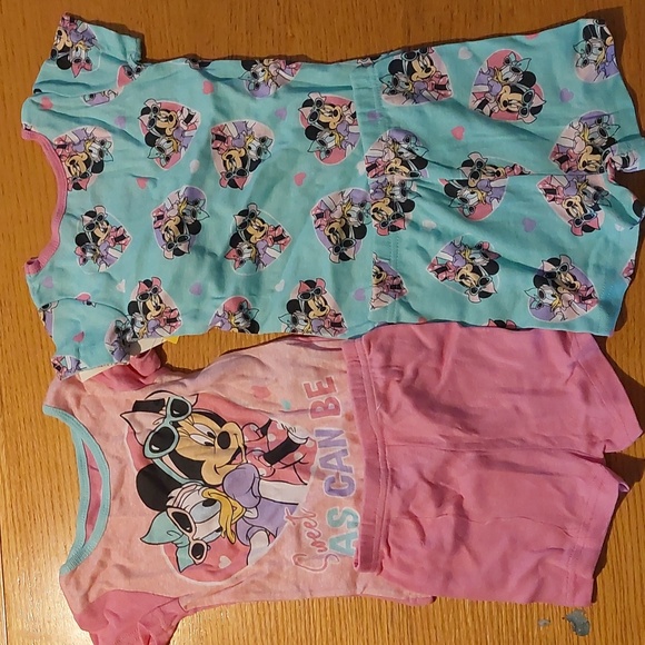 2/50$ Disney Minnie & Daisy 2 pyjama set - Picture 1 of 3